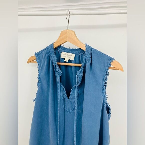 Cloth & Stone | Shirred Fray Tie Neck Sleeveless Top | medium - Picture 4 of 7